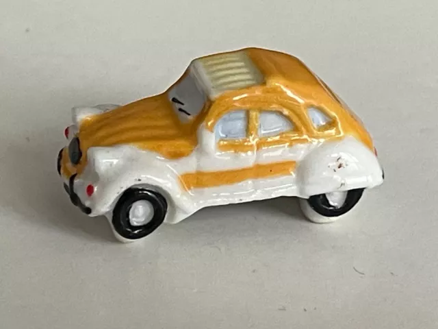 Fève Voiture Jaune Citroën 2CV Spot 1976 Galette des rois French Charm 3