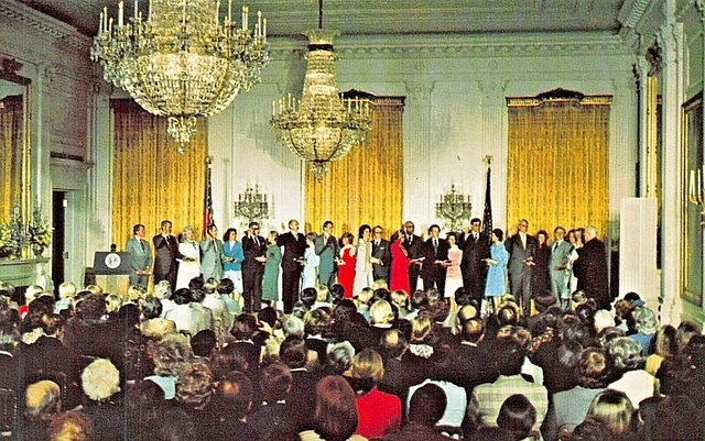 Pres JIMMY Carter Presides Presso Giuramento IN Di Suo Cabinet-East Room ~1977