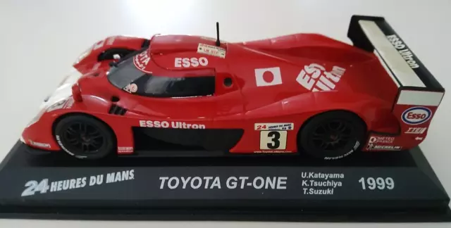 Miniature 1/43 IXO ALTAYA- 24H Du Mans . TOYOTA GT-ONE-1999.