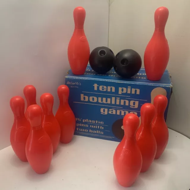 Vintage Kid Size Duck Pin Bowling Set with Balls Rare 