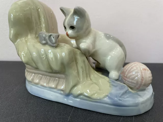 Cat Batting at Mouse Armchair Yarn FIGURINE Like Lladro CERAMIC Vintage