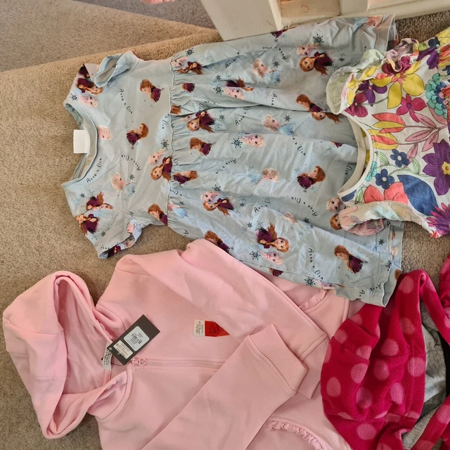 girls clothes bundle 3-4 years VGC 8
