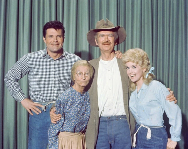 BEVERLY HILLBILLIES CAST MAX BAER JR DONNA DOUGLAS 5x7 Glossy Photo