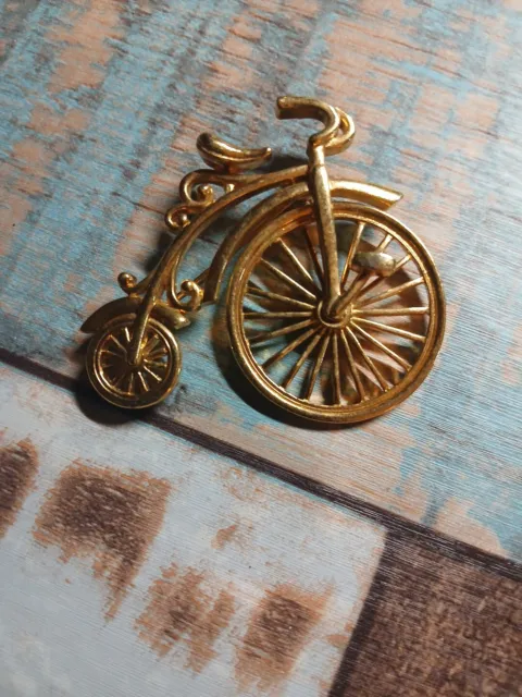 Big Wheel Bicycle Brooch Pin Vintage Gold Tone Costume Jewelry Spinning Bike