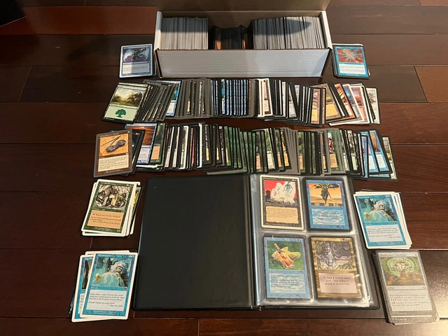 Magic The Gathering Collection Vintage Binder And Bulk Lot 800+ Cards Large Mtg