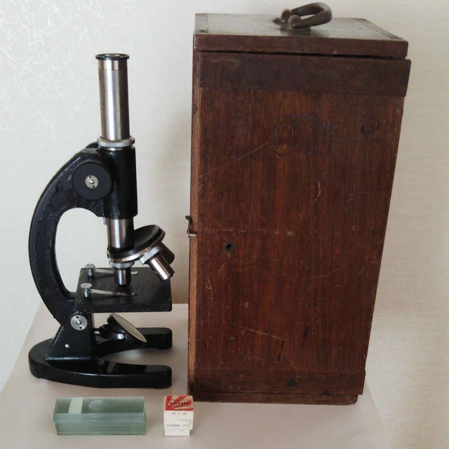 Eikosha tokyo Microscope antique with cover glasses slides size heigt 29 cm used
