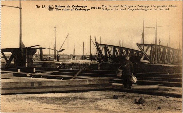 CPA Militaire, Ruines de Zeebrugge - Pont du canal de Bruges (278358)