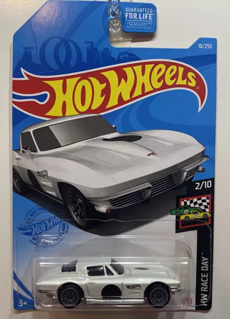 Hot Wheels ‘64 Corvette Sting Ray