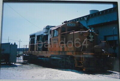 RR TRAIN Slide IC Illinois Central GP-10M #8269  Harvey IL 1975 F77