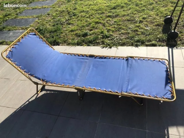 VINTAGE - Ancien Lit de camp -- Bain de soleil -- Lafuma bleu