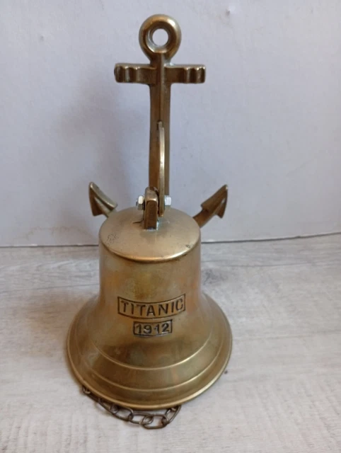 NOUVELLE CLOCHE SUSPENDUE en laiton décor mural nautique Titanic Bell 1912... EUR 48,05 NOUVELLE CLOCHE SUSPENDUE en laiton décor mural nautique Titanic Bell 1912... EUR 48,05