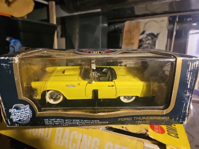 Road Signature 1955 Ford Thunderbird 1:18 Die Cast Car - Yellow Convertible