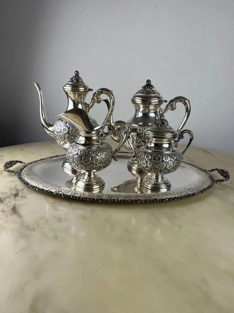Servizio da tè e caffè 4 pezzi più vassoio, argento 800, Italia, anni '80.