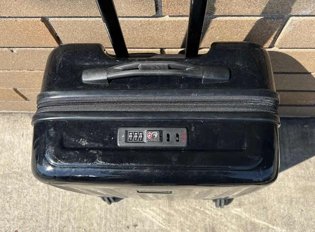 Tumi V4 Extended Trip Expandable 4 Wheeled Spinner Case Black Luggage 3