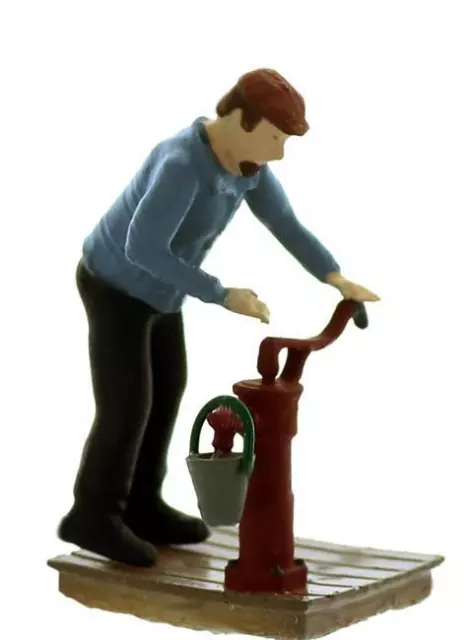 In Action Pumping Water complete set figure pump pail comes Finished O Scale