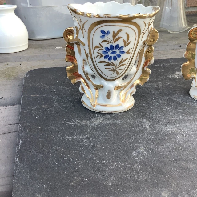 Ancienne paire de vases de marié en porcelaine de Paris XIX siècle 2