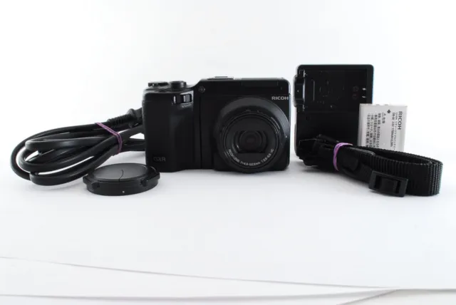 RICOH GXR 10.0MP Digital Camera w/ P10 28-300mm f/3.5-5.6 VC GR Lens Kit [Exc++]
