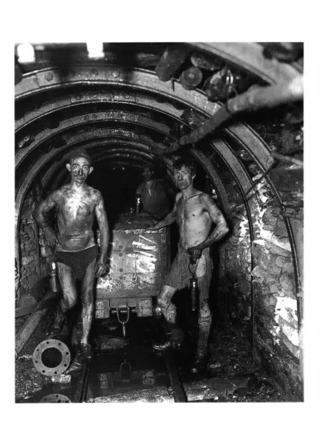 Postcard Tilmanstone Colliery Coal Mine Pit, Kent 1930s Miners BW110