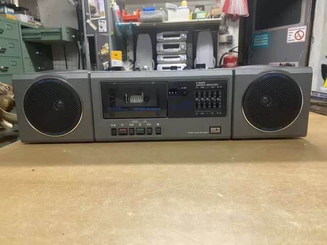 DDR RFT  SKR 1000 Party Stereo Radiokassettenrecorder