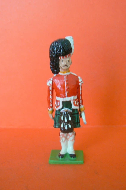SOLDAT DE PLOMB De Marque Anglaise : Soldat Anglais Avec Tambour EUR 16