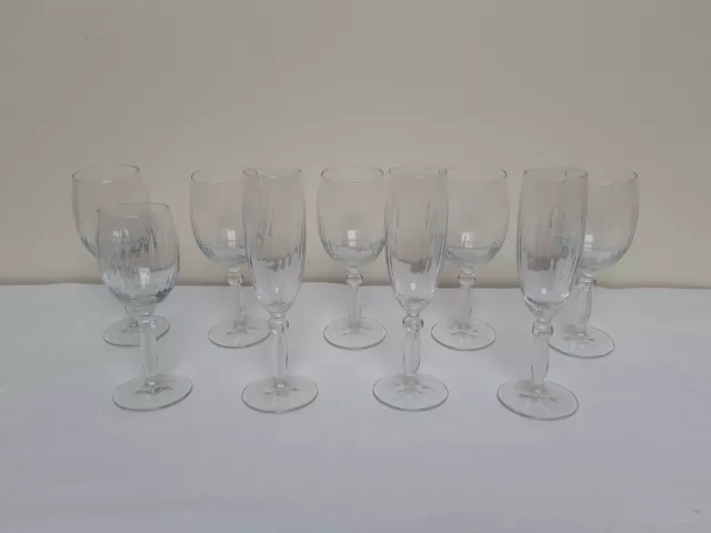 9 Verres à Eau, Vins, Flûtes à Champagne Baccarat, Saint Louis?