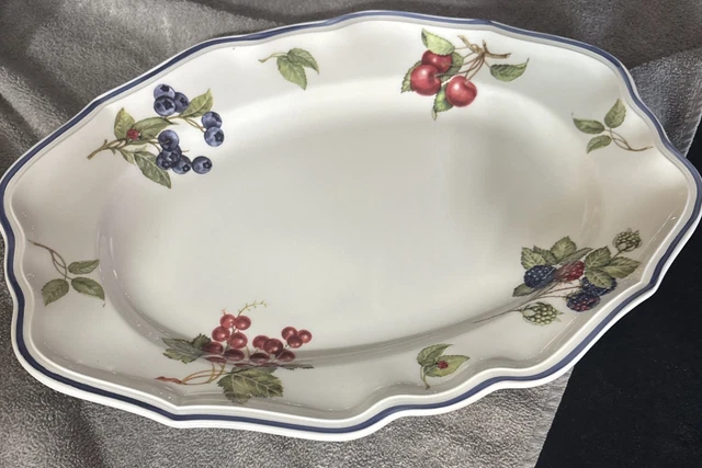 VILLEROY BOCH Oval Serving Platter Cottage Inn 11 3/4