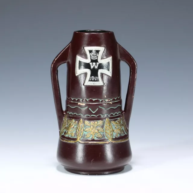 Jugendstil Keramikvase mit Eisernem Kreuz EK - Böhmen 1914