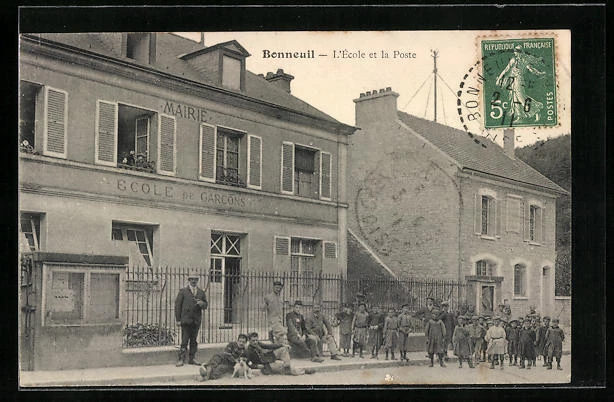 CPA Bonneuil, L´École et la Poste 1911