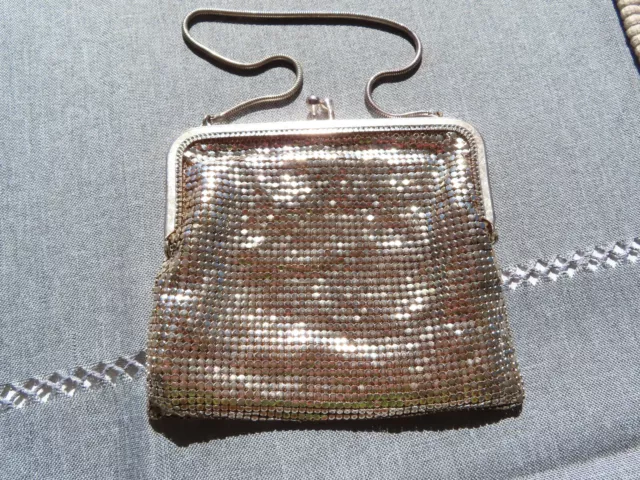 Oroton Glow Mesh silver ladies little handbag. VG vintage cond 70's Chain handle