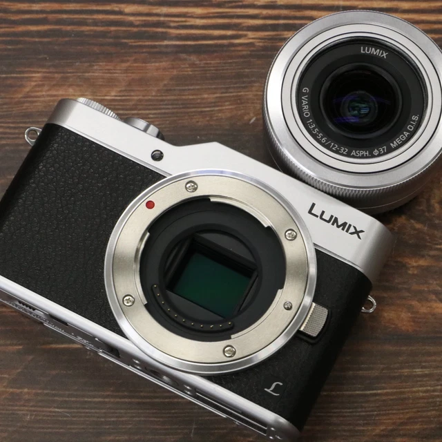 LUMIX ミラーレスカメラ DC-GF9 G VARIO 12-32mm パナソニック LUMIX DC-GF9W ダブルレンズキット 価格比較 - 価格.com