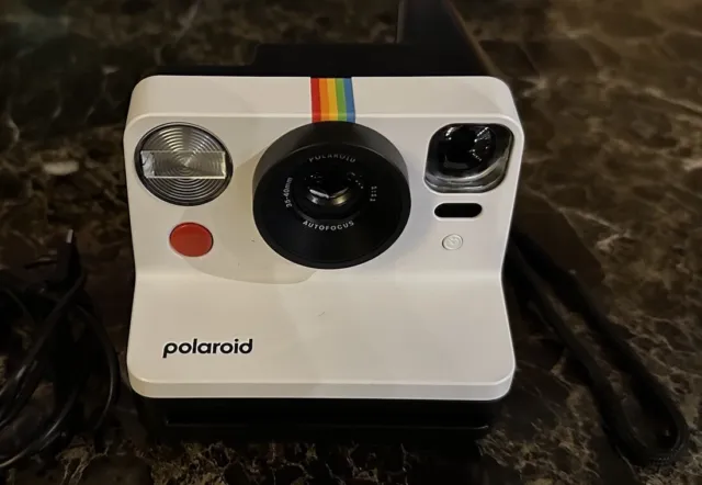 Polaroid NOW Instant Camera Generation 2 - Black & White - UNBOXED