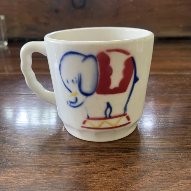 RARE FIND Syracuse China Union Pacific Railroad Dining Car Childs MUG 1950s