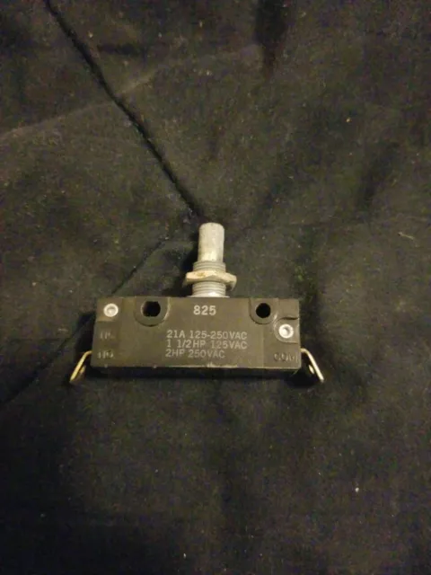 York EMB Furnace Blower Door Safety Switch 21A 1-1/2HP S1-02425811000 (825, 950,