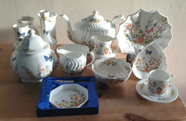 Aynsley Cottage Garden Fine Bone China 15 pieces.