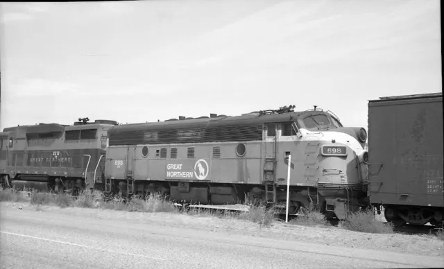 Burlington Northern BN Great Northern RR 698 F-7 Wenatchee WA Negative 5644