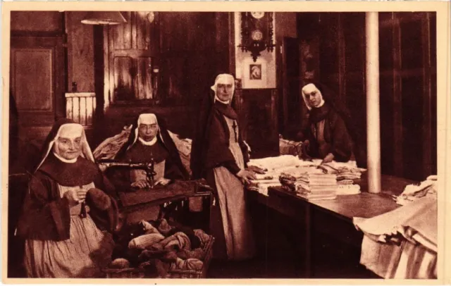 CPA AK Fontenay Les Religieuses,Franciscaines FRANCE (1282677)