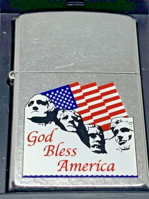 VTG 2001 Zippo "God Bless America" Lighter Mt. Rushmore USA Flag Lincoln NIB
