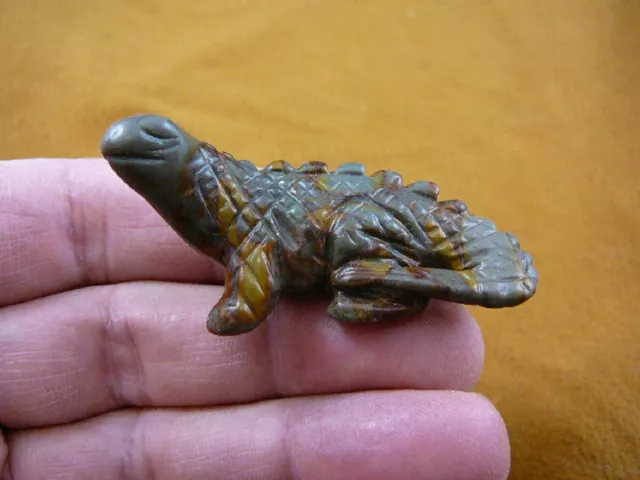 (Y-LIZ-CH-704) Brown tan jasper CHAMELEON LIZARD gemstone carving I love LIZARDS