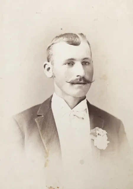 1880’s Handsome Young Man Named VINTAGE CABINET CARD PHOTO  Williamsport PA