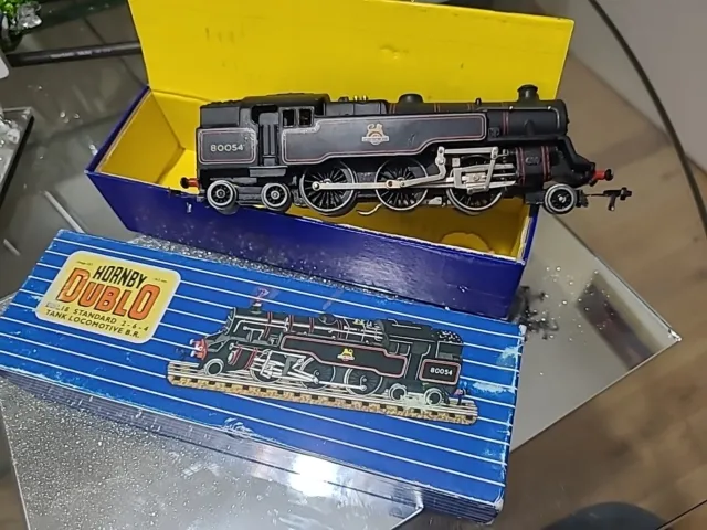 Hornby Dublo 00  3 Rail 'B.R Standard 2-6-4 Tank Locomotive No 80054 (+ Box)