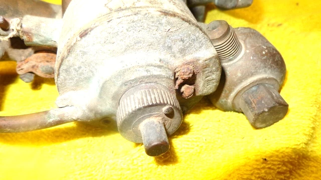 Solid Brass IH Tractor Carburetor For Parts or Repair, Think It Is A Model R?? 7