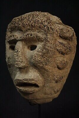 Small mask made from bamboo root - Atoni -Timor -  tribal ethnograhic