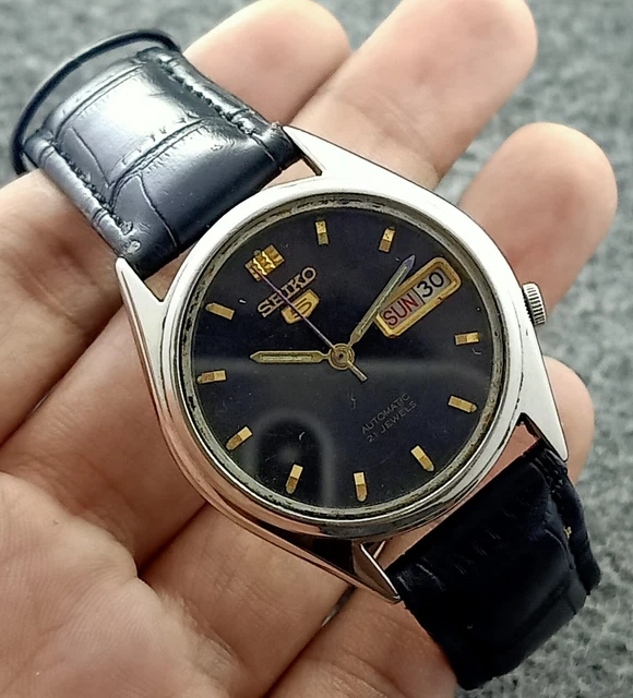 Vintage Automatic Seiko 5 7009 D/D 17J Recently Service Great Condition 1980's