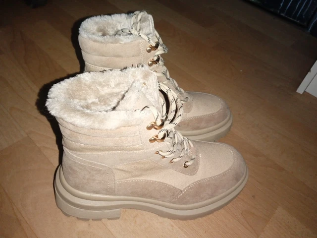 Boots bottines fourrées beige. Pointure 39 2