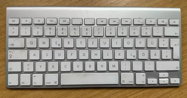 Gut erhaltenes Apple Magic Keyboard A1314, Wireless, deutsche Tastatur Gebraucht