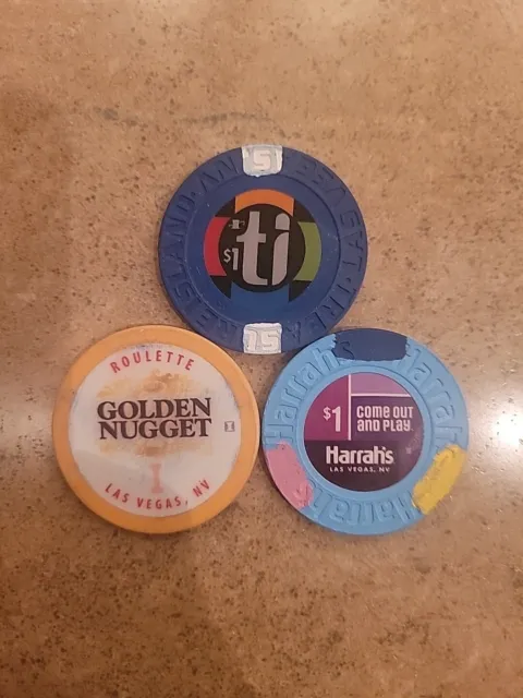 Las Vegas Casino Chip Lot. Treasure Island, Harrahs, Golden Nugget Roulette. $1