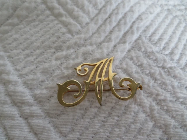 Broche Ancienne Monogramme Homme En Métal Doré - Occasion - Style Vintage Et Personnel