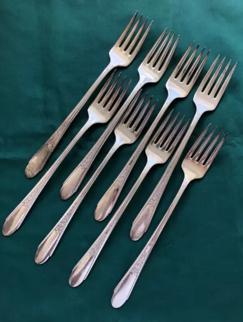 WM Rogers 1941 Vintage Silverplate Flatware "Gardenia" Set 8 Grille Forks