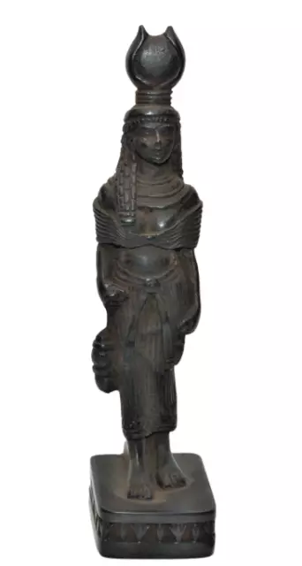 Rara antigua estatua faraónica egipcia antigua de la diosa Isia Hathor...