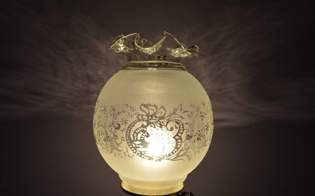 Vintage Victorian 8" Acid Etched Frosted Glass Lamp Shade Ruffle 4" Fitter Wow! 19